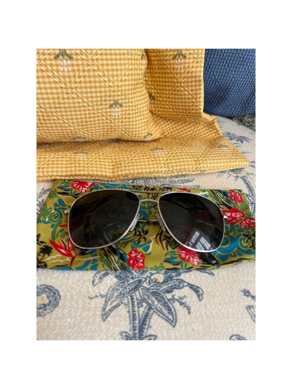 Maui Jim Silver Black Aviator Sunglasses